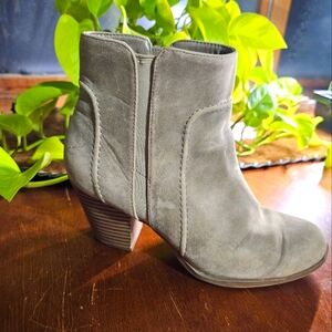 Women's Simply Vera, Vera Wang Boots